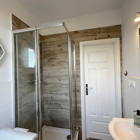 Lambert - Peaceful Retreat, 10 Minutes To Old Town & Seaside