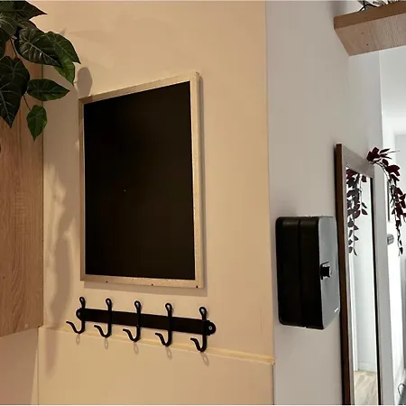 Lambert - Peaceful Retreat, 10 Minutes To Old Town & Seaside * グダニスク